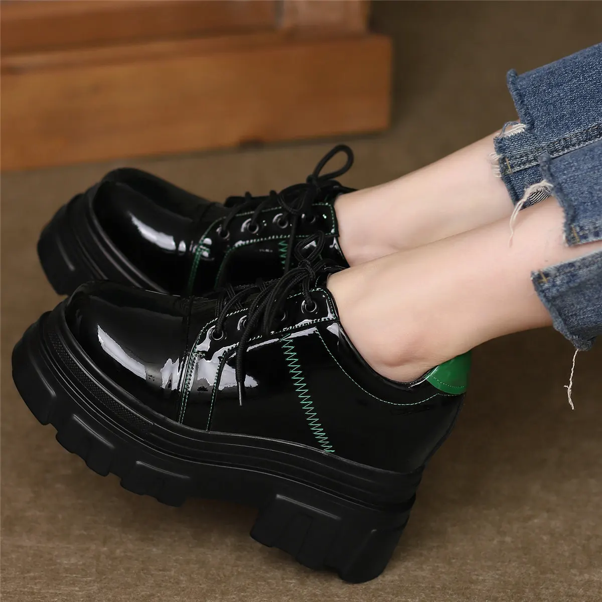 

Fashion Sneakers Women Lace Up Genuine Leather Wedges High Heel Ankle Boots Female Round Toe High Platform Pumps Casual Shoes