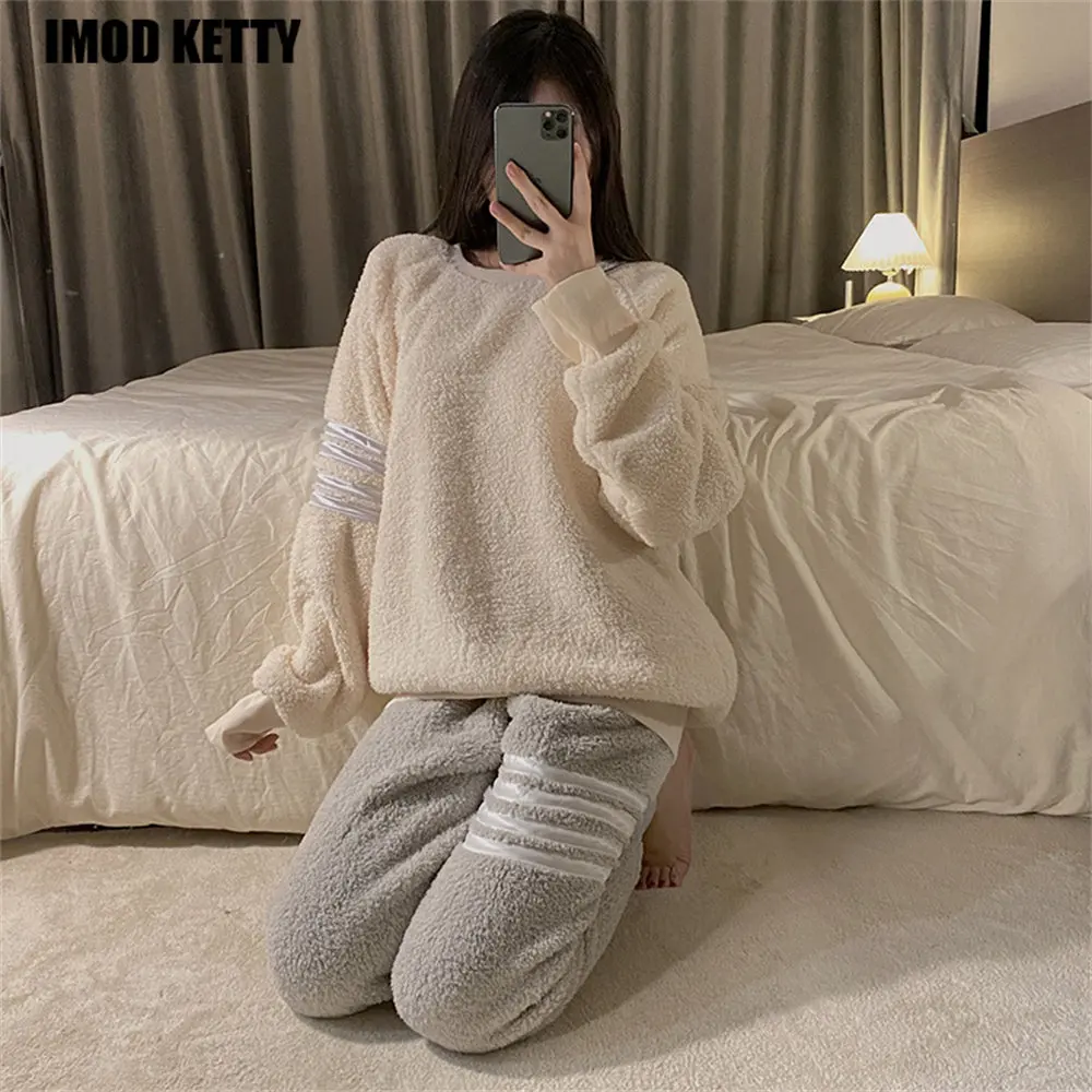 

Winter Casual Fashion Homewear Thickening Thermal Nightwear Harajuku Long Sleeve ThickWarm Coral Velvet Flannel Pajama Set Women
