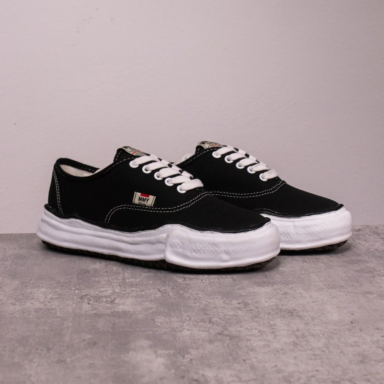 Oirginal MMYBLAKEY Skateboarding Shoes Canvas Baker Sole Vintage Casual Low top Unisex Black Era Sports Snekaer Size 36-44