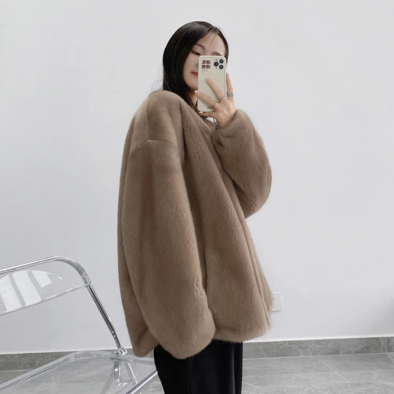 

Purple Standard Velvet Marten Overcoats Women's Whole Mink V-neck Mink Fur Female Mink Short Coat