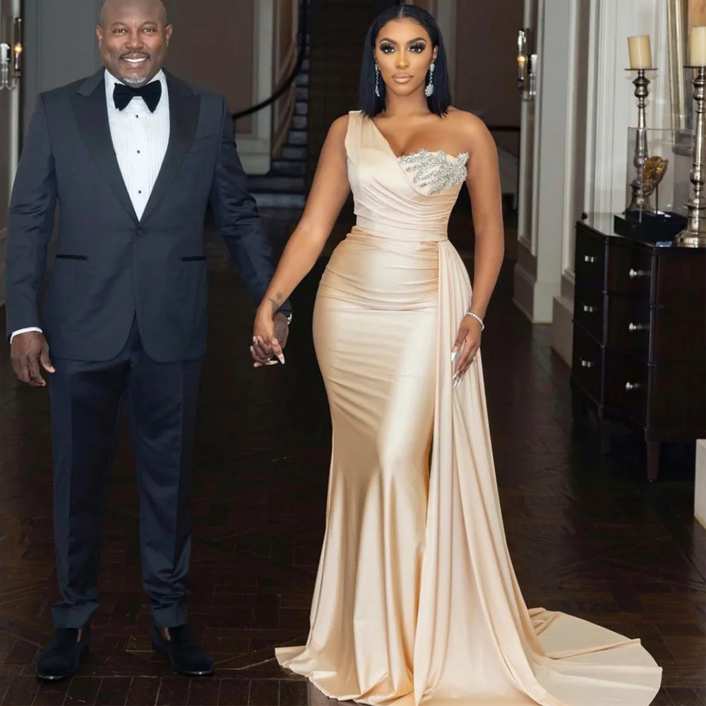 Robe de Demoiselle d'Honneur Personnalisée Champagne, Robe de Soirée Formelle Longue Sirène à Une Épaule pour Mariage, Ornée de Perles pour Femme