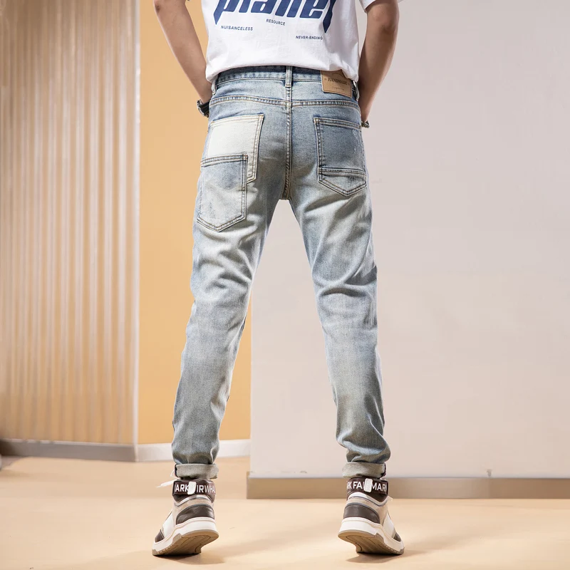 Рисунок 4 - Джинсы мужские в стиле ретро