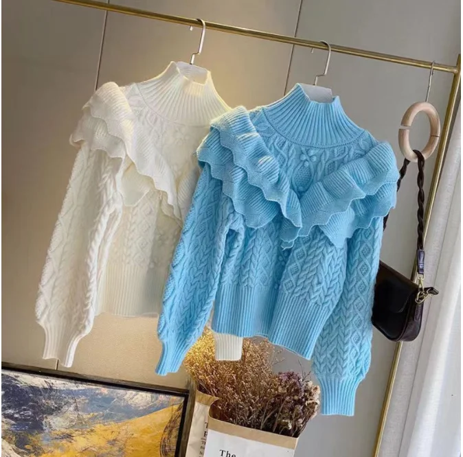 Рисунок 5 - Женский трикотажный свитер с оборками