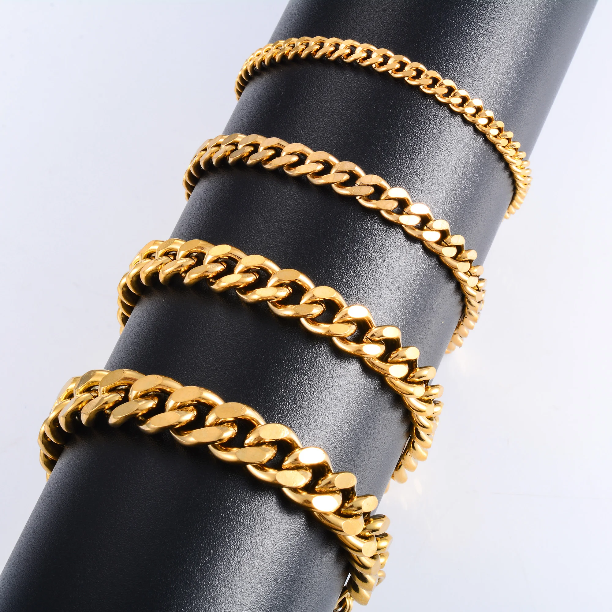 Braccialetti a maglia cubana personalizzati in acciaio inossidabile Fornori, produttori - Venda diretta in fabbrica - Gioielli JOACII