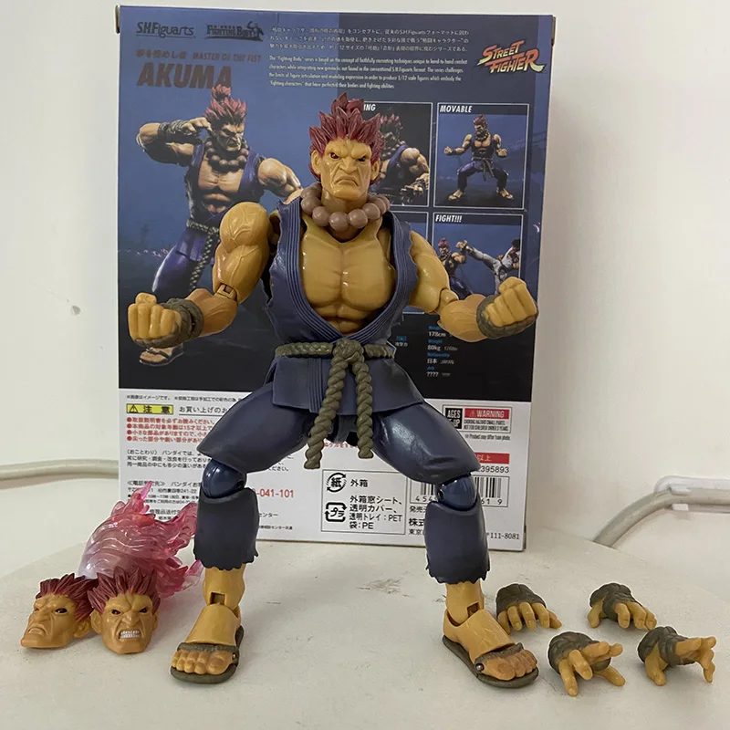 Street Fighter Akuma 7 White Art Figure