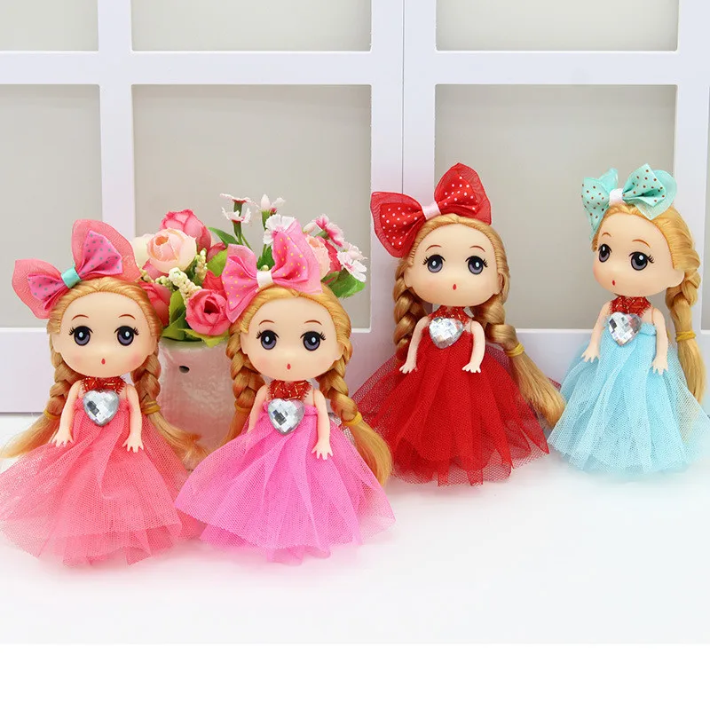 https://ae01.alicdn.com/kf/S9eb640107244414c88b868bff24ed5dcW/4Pcs-set-12cm-Princess-Confused-Doll-Small-Pendant-Key-Chain-Cute-Wedding-Dress-Doll-Kids-Creative.jpg