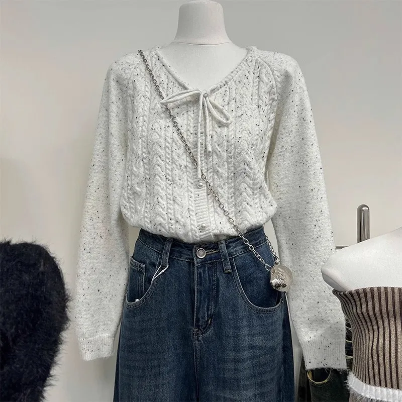 

Women's Lace-up Design Knit Sweater Autumn New Fashion Female Warm Long Sleeve Loose Knitted Jumpers Sweet Top
