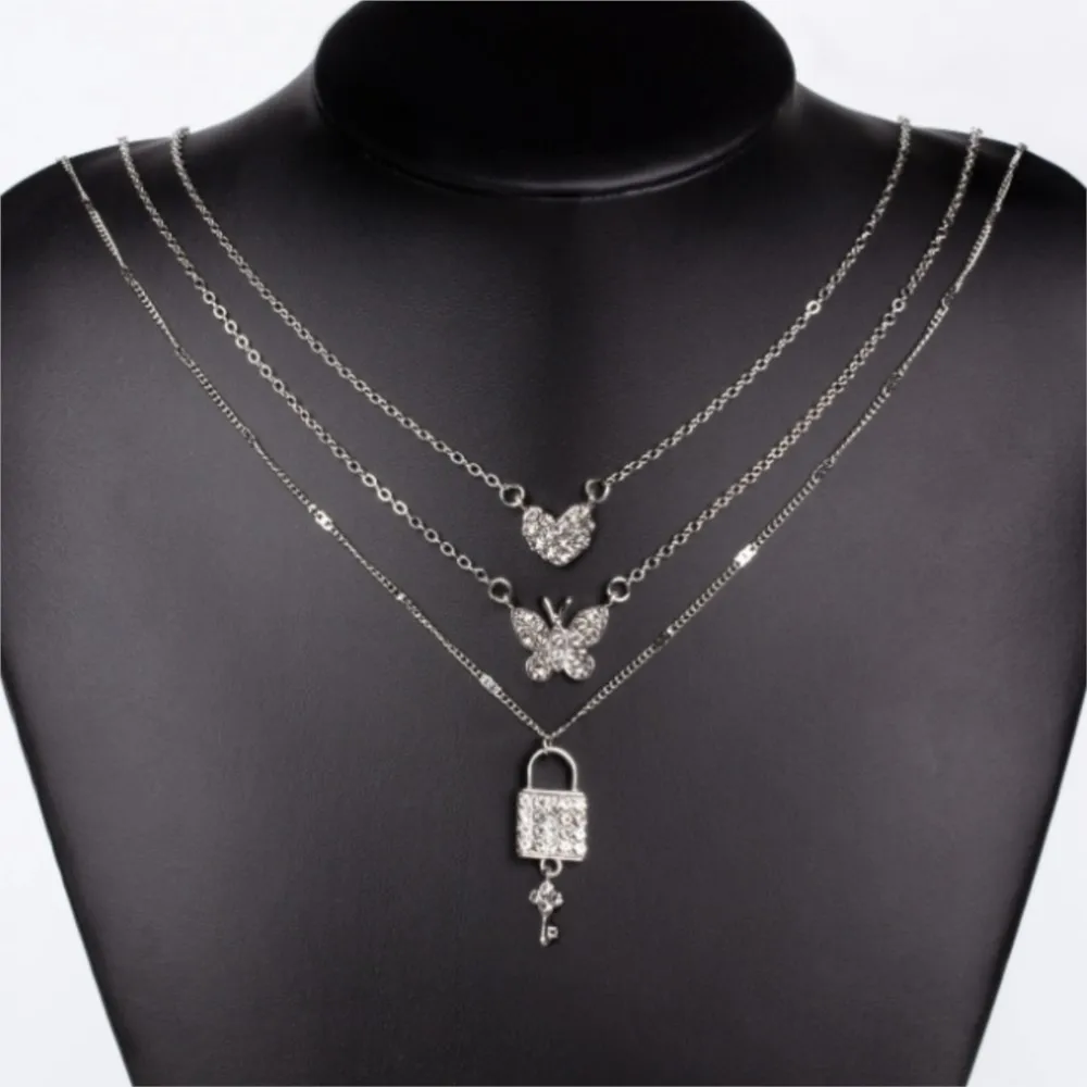 Multi Layered Rhinestone Lock Heart Pendant Necklace for Women Stylish Collarbone Chain Necklaces Jewelry Gifts