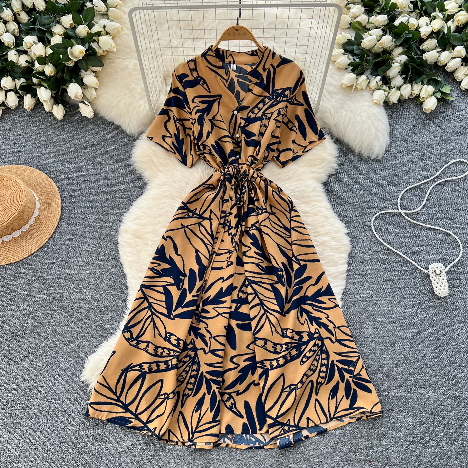 فستان نسائي صيفي بوهيمي برقبة على شكل حرف v وأكمام قصيرة