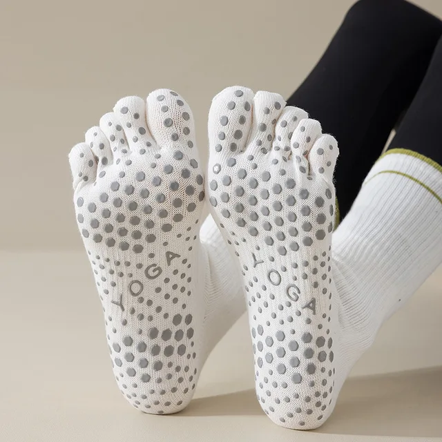 1 Pairs New Five Toe Silicone Non-Slip Yoga Socks Soft Breathable Ballet Dance Ladies Fitness Sports Sock Anti-Slip Pilates Sock 1 Pairs New Five Toe Silicone Non-Slip Yoga Socks Soft Breathable Ballet Dance Ladies Fitness Sports Sock Anti-Slip Pilates Sock