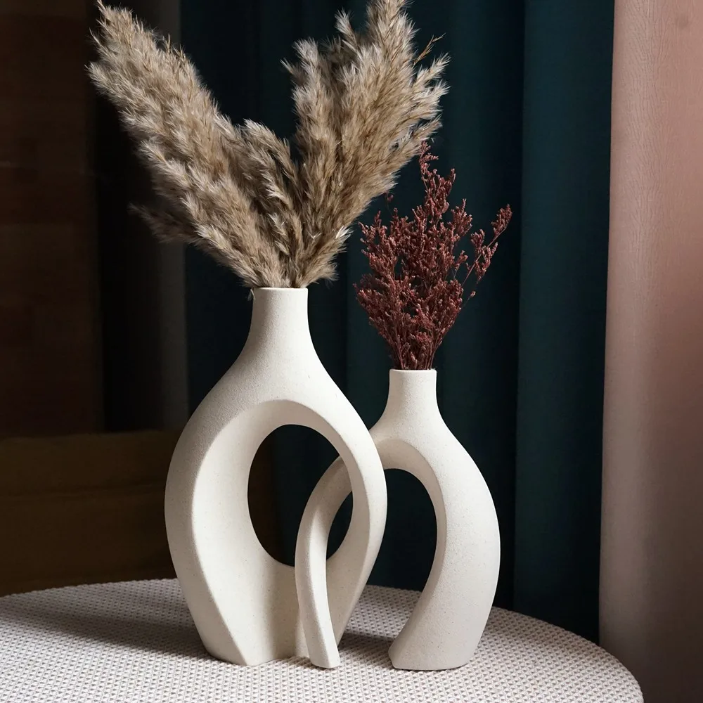 

2Pcs/Set Ceramic Embrace Vases for Pampas Grass Dried Flower Nordic Living Room Home Decoration Accessories Tabletop