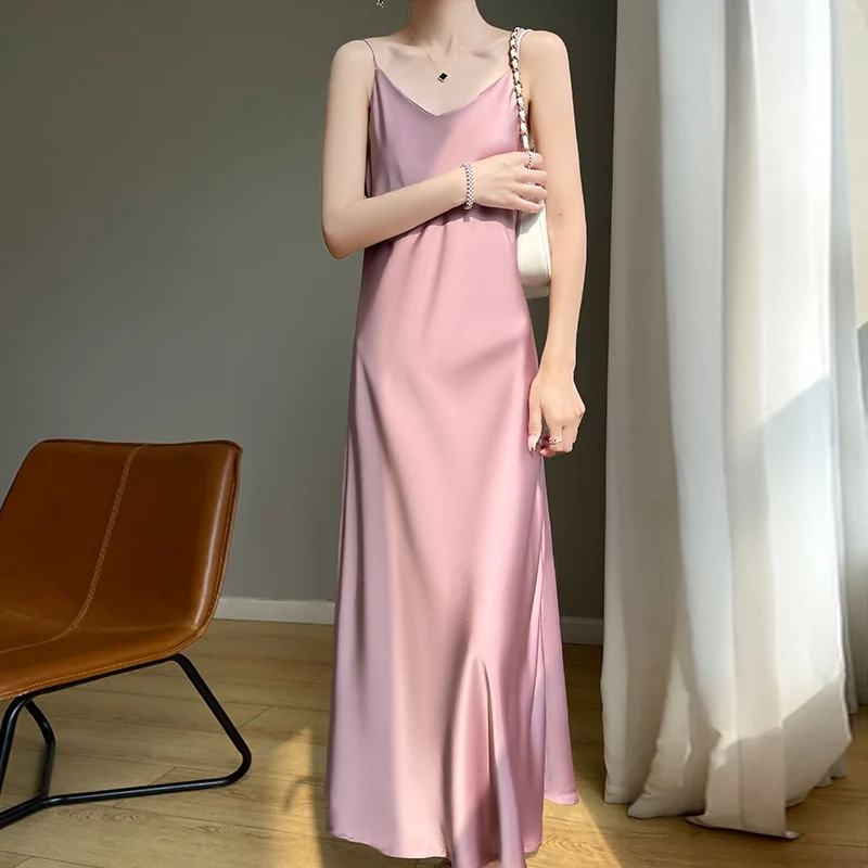 

New Acetic Silk Satin Dress with Suspenders in Summer Long Sleeveless Off-the-Shoulder French Dress of Female Mulberry
