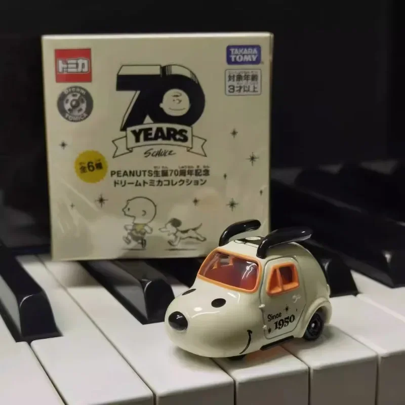 TAKARA TOMY TOMICA Long Ear Snoopy 70th Anniversary Edition Alloy