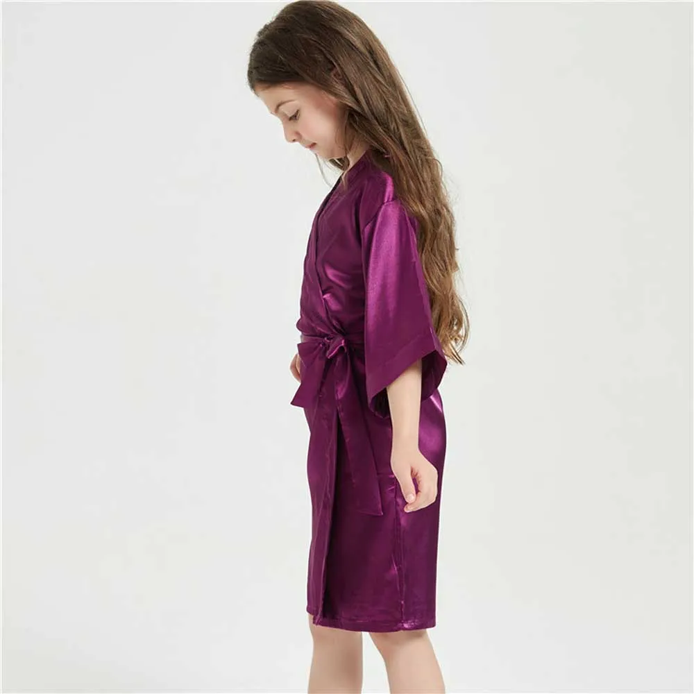Kids Satin Black Kimono Robe Solid Girl Peacock Bath Robes for Wedding Spa Party Gifts Bridal Lingerie Sleepwear Bathrobe