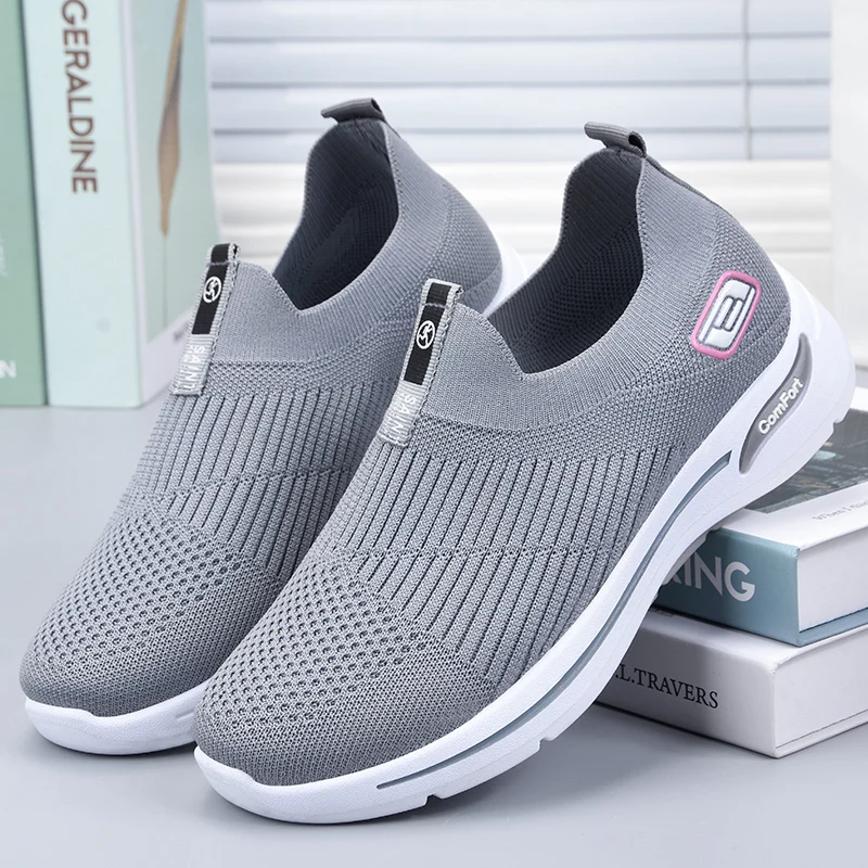 2021 Women Vulcanized Shoes Comfortable Women Sneakers Slip On Flats Breathable Shoes Women Loafers Plus Size 41 Walking Flat 
