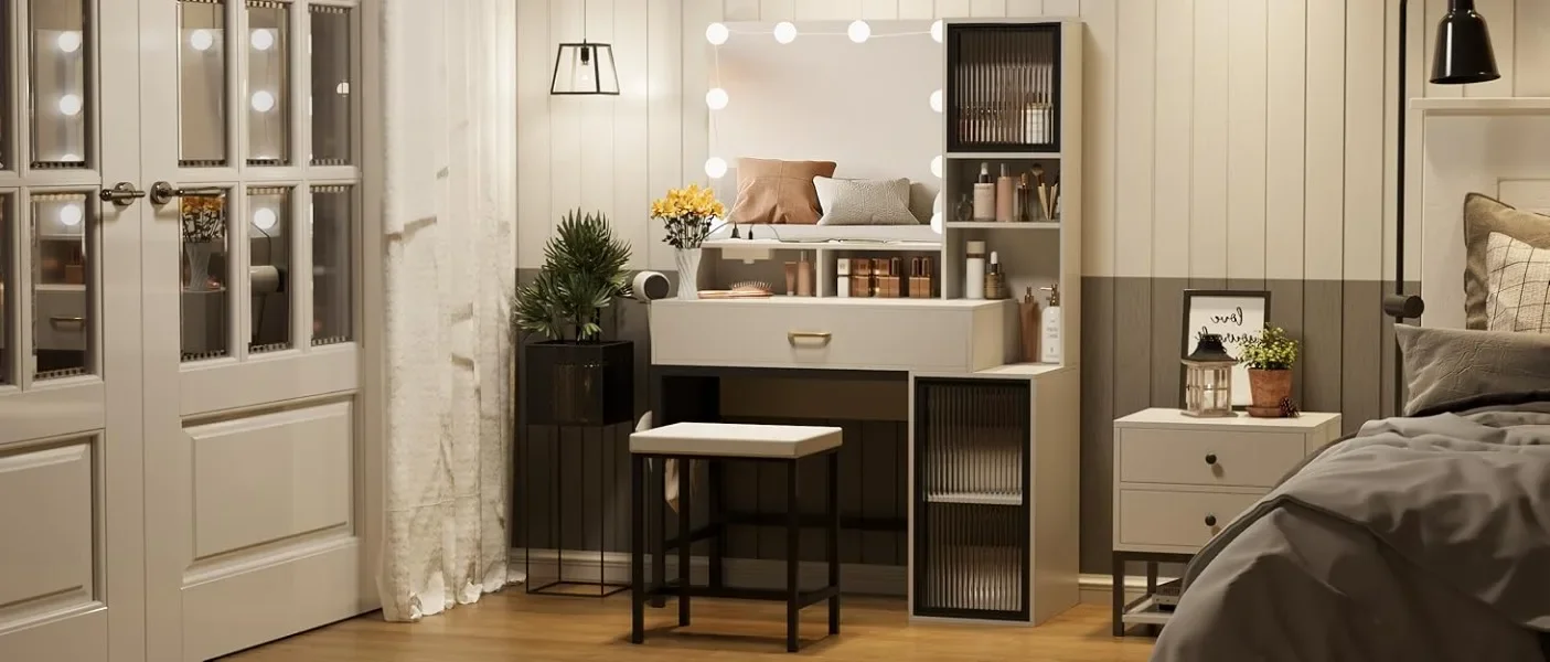 Fameill Vanity with Mirror and Light