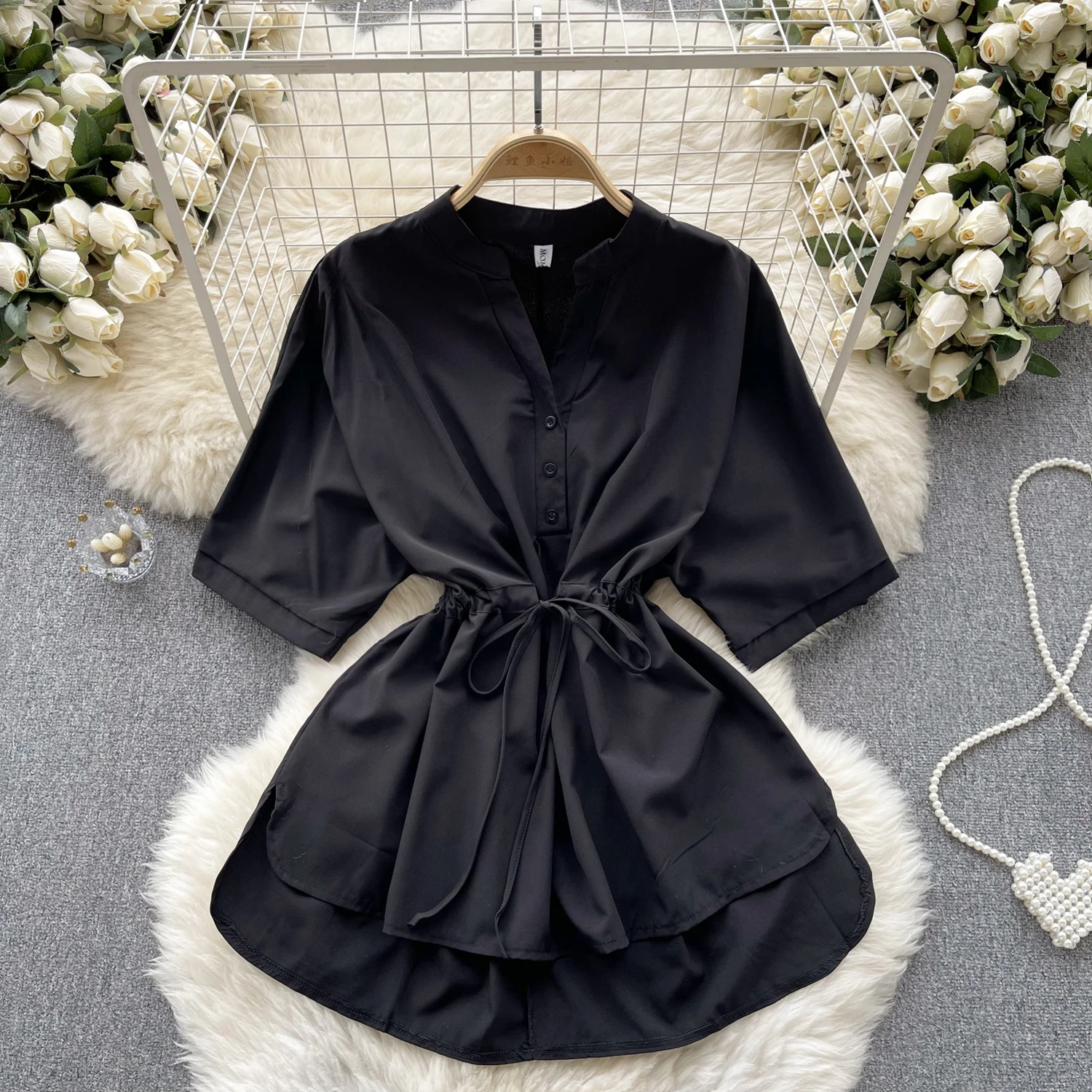 

2024 Women's fashion V-neck single breasted bat-sleeve solid color casual shirt