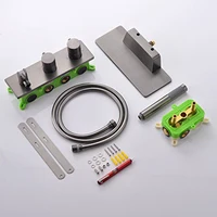 Minimalist ห้องน้ําปืนทองเหลืองสีเทาติดผนัง Thermostatic ก๊อกน้ําอาบน้ํา,ฝังน้ําตก Spout Anti-Scald Bath Mixer TAP 6