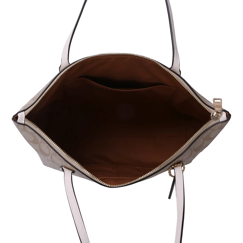 حقيبة يد نسائية متوسطة الحجم من Coach Ole - PVC مع...