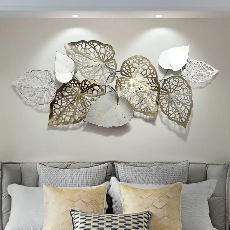 

American three-dimensional living room sofa background creative leaves wrought iron light luxury wall decoration dream catcher
