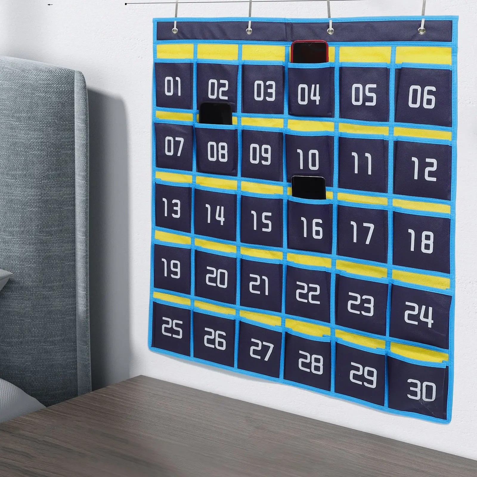 Numbered Classroom Organizer Phone Pocket Chart Pouch 30 Pockets Phones Holder Wall Hanging Storage Bag with Hooks Classic classroom organizer