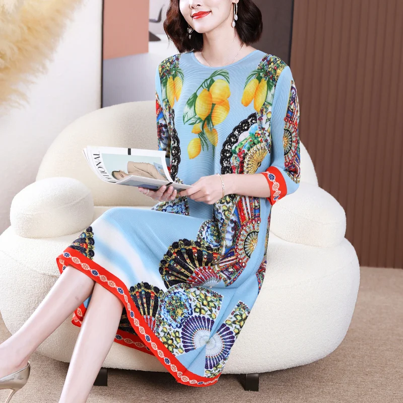 

Korean printed pleated dress for spring/summer 2023 casual westernized loose fitting and slimming A-line dress female tops