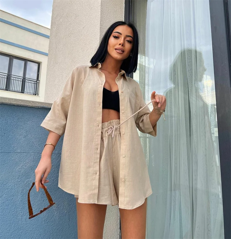 Spring And Summer Bright Short-sleeved Shirt Solid Color Cardigan Top With Wooden Ear Edge Drawstring Shorts Two-piece Set
