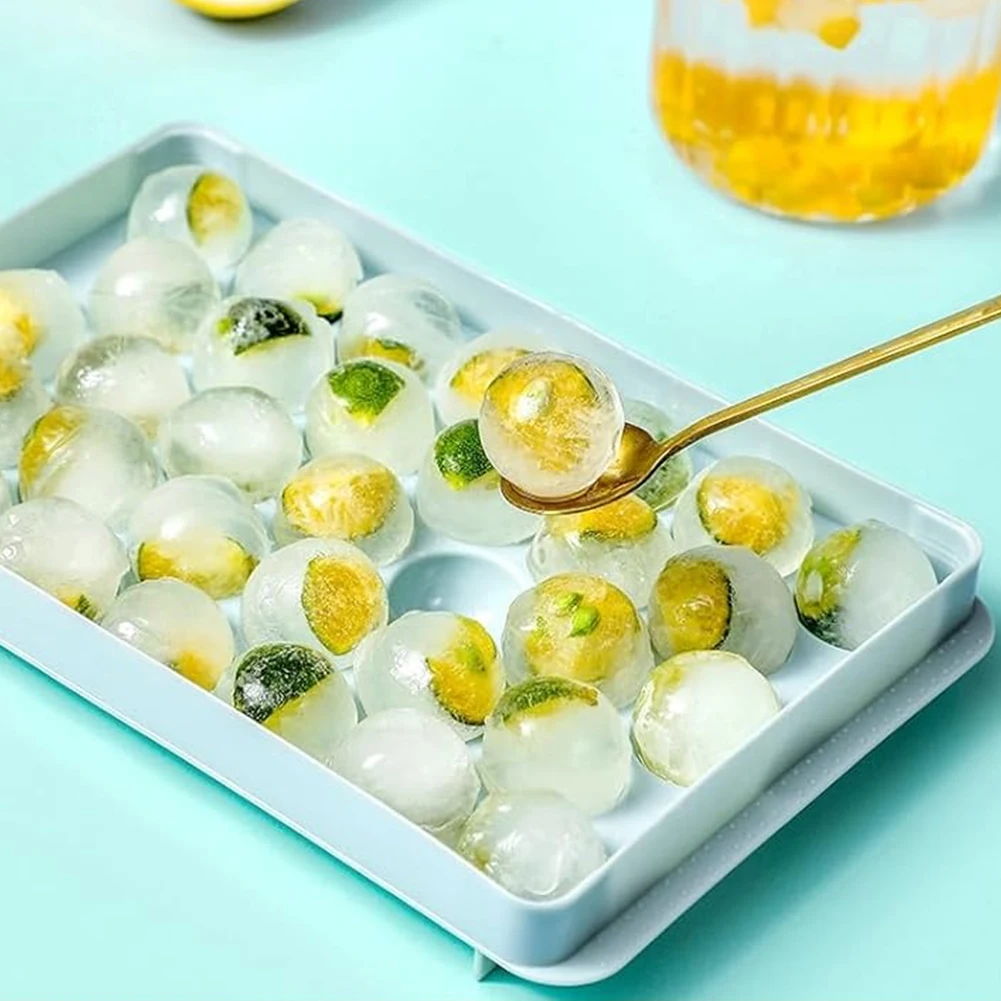 Ice Mold Ice Ball Maker Ice Cube Tray with Lid and Bin Ice Ball Maker Mold with Scoop For Chilled Drinks Coffee and Cocktails