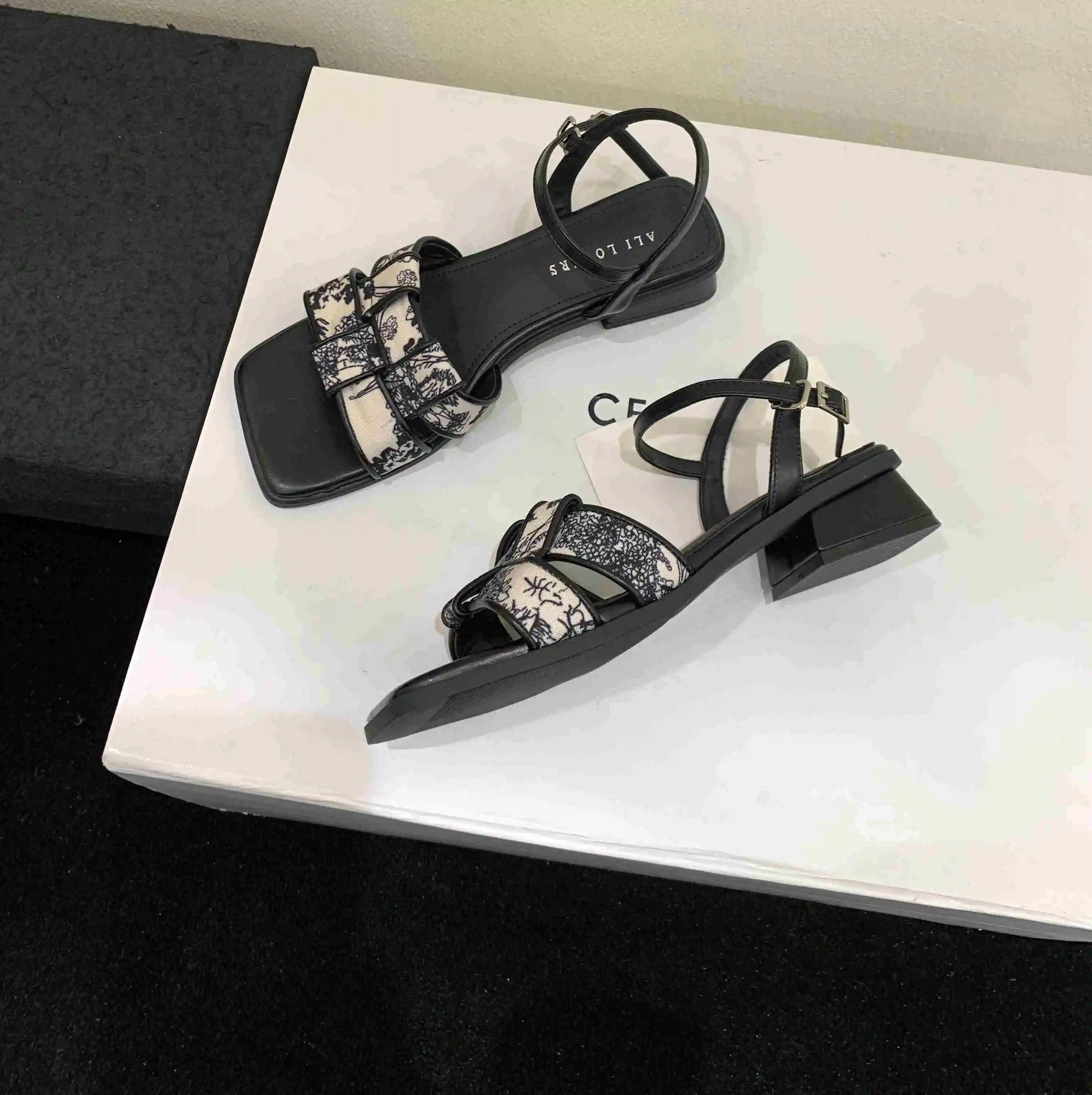 Summer Fashion Weave Shoes Women's Heeled Sandals Open Toe Strappy Low Block Heels Sandals