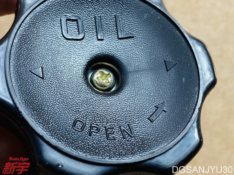 PAJERO DELICA OUTLANDER1 PAJERO SPORT ENG OIL FILLER CAP ASSY SMD132260