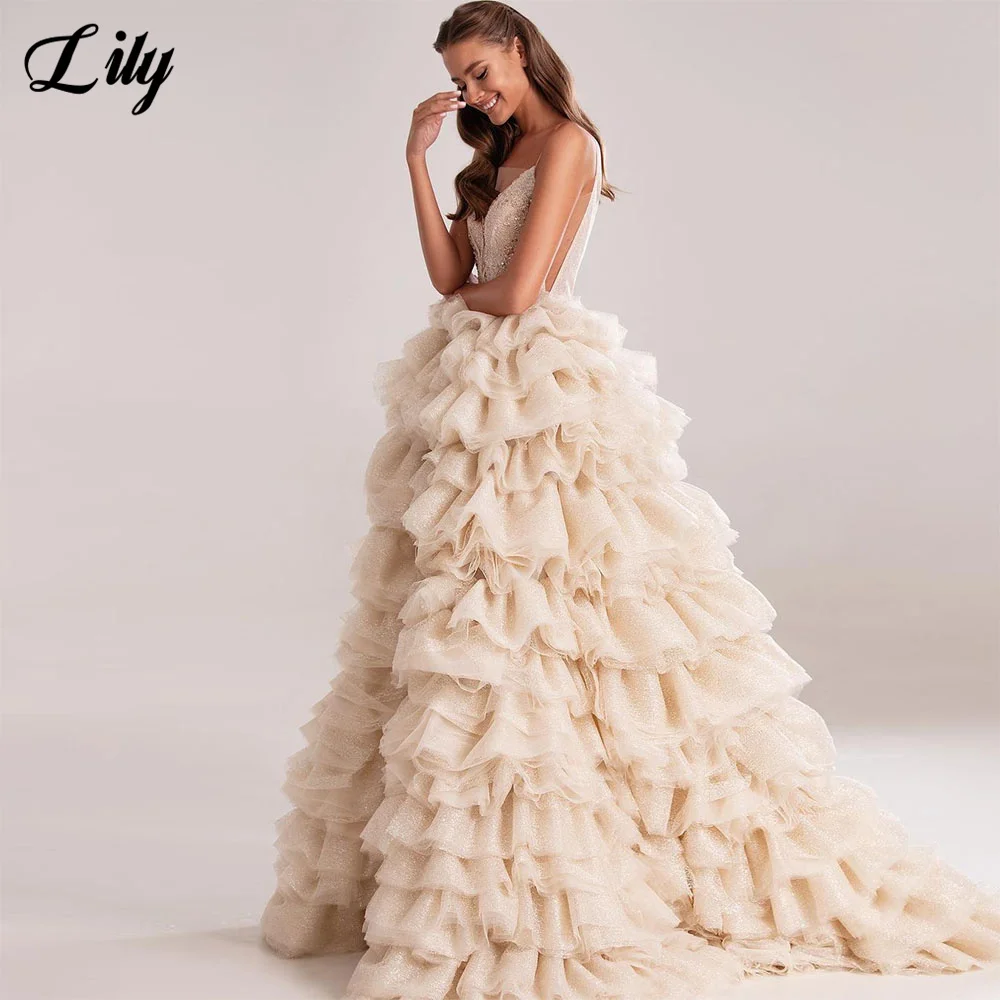 

Lily Champagne V Neck Prom Dress Tiered Layer Party Dress Net Celebrity Gown Spaghetti Strap Wedding Party Dress вечерние платья