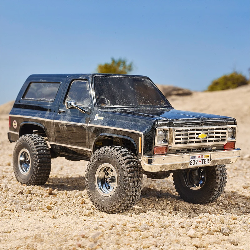 FMS RC Car 1:24 FCX24 K5 Blazer Pickup Truck Off-road Climbing Vehicle Cars Flat Sports  With Two-Speed Kids Adult Toys Gift 3