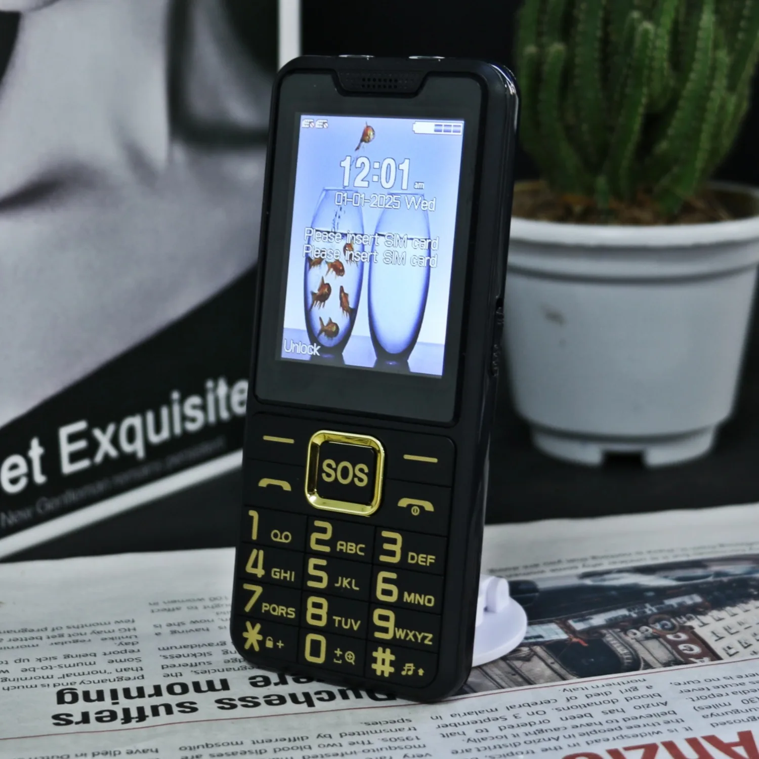 GSM 2G Unlocked Slim Large Push-Button Phone For Elderly SOS Key Two Sim Dual Torch Loud Voice Speed dial Cheap Senior Cellphone