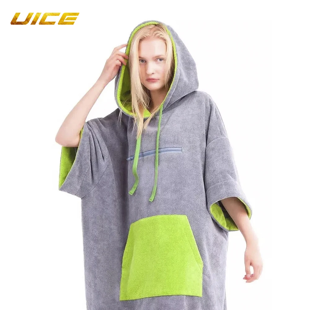 Badjas poncho met capuchon voor zwemmen en strand activiteiten_voghion.com