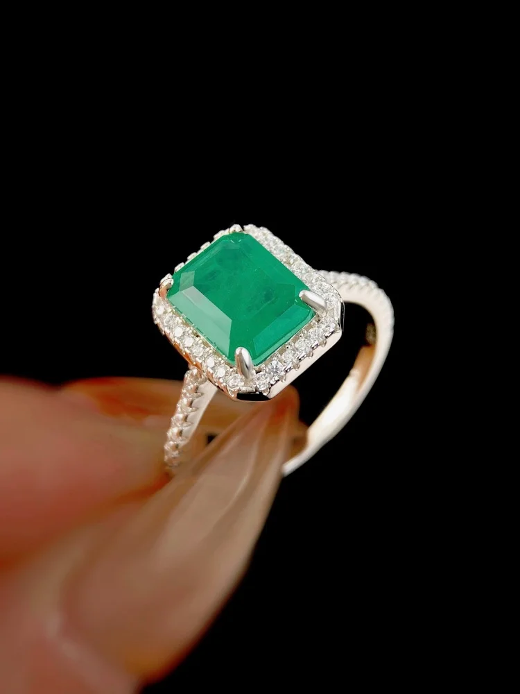 Elegant Green Square Gemstone Ring in 925 Sterling Silver – Luxury Women's Engagement and Wedding Jewelry
