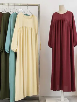 Muslim Women Dubai Abaya 1