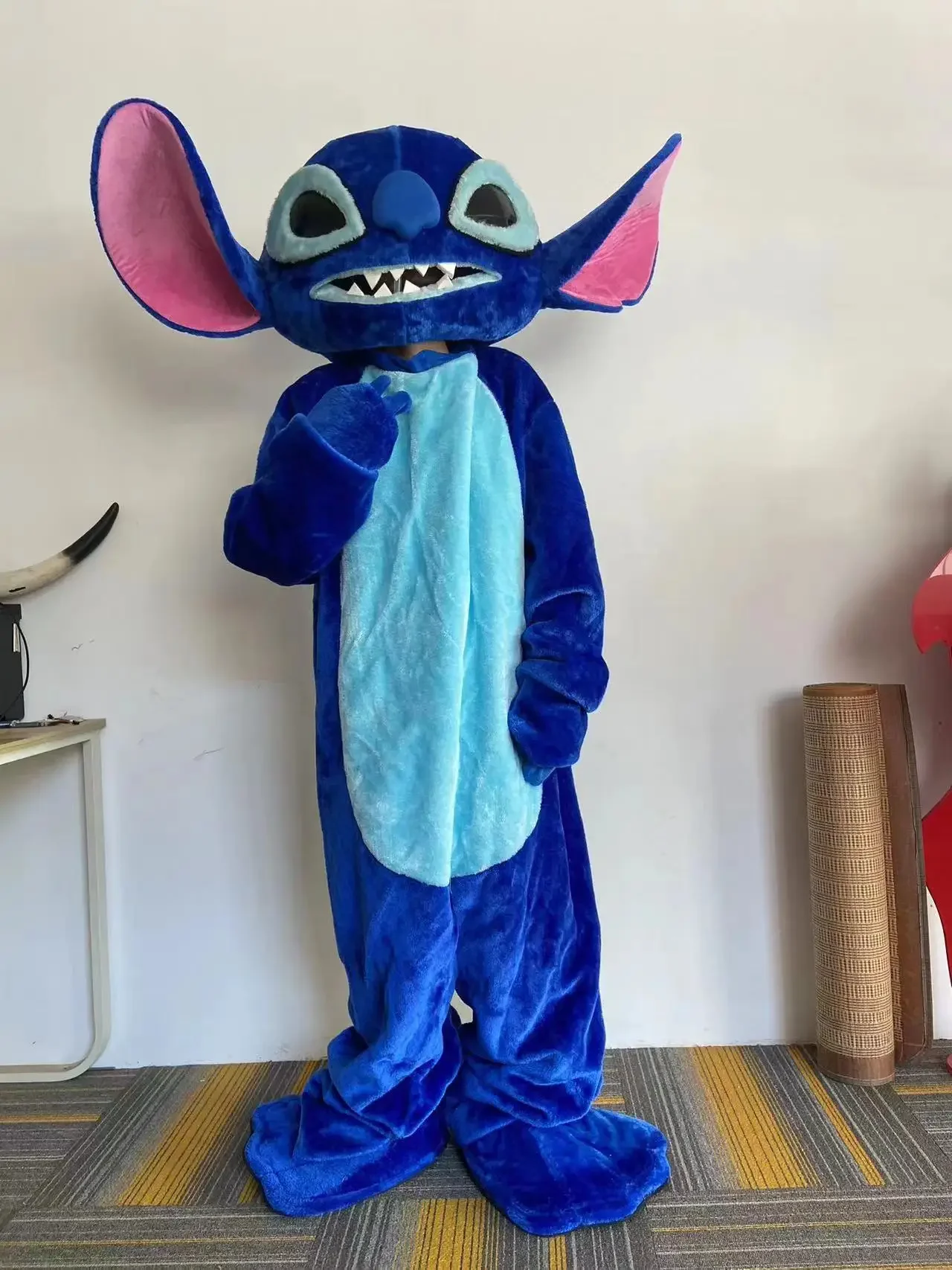 Disfraz publicitario de Lilo & Stitch, disfraz de Mascota para fiesta de  cumpleaños, Animal, Carnaval, celebración, escenario, espectáculo, utilería  - AliExpress