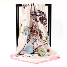 

2022 Luxury brand scarf women New style Fashion Color matching Print silk scarf lady Popular headcloth beach shawl