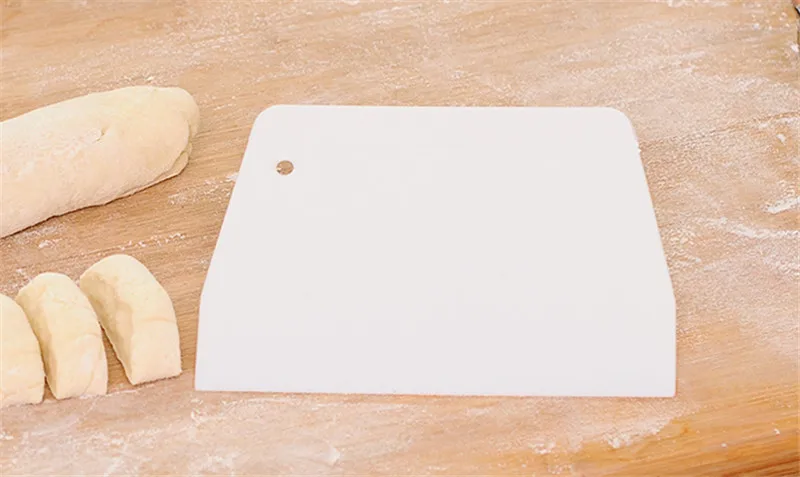 Trapezoidal Plastic Scraper Baking Large Intestine Powder Flour Scraper Dough Cutter Kitchen Utensils Baking Spatula Tools dough scraper baking tool dough cutter baking accessories baking spatula