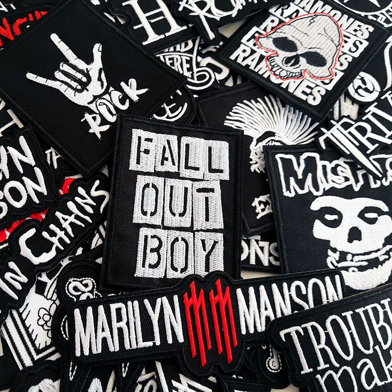 50 Pz/lotto Rock Band Toppe E Stemmi Vesti Musica Punk Stiratura Distintivi Appliques Strisce Ricamate Per Giacca Jeans Adesivi FAI DA TE - Foto 5