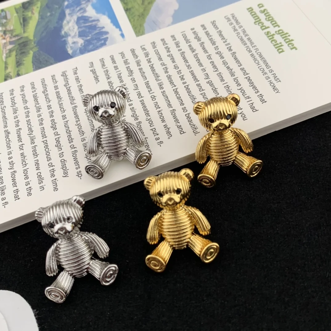 

Personalized fashion cute silly bear earrings