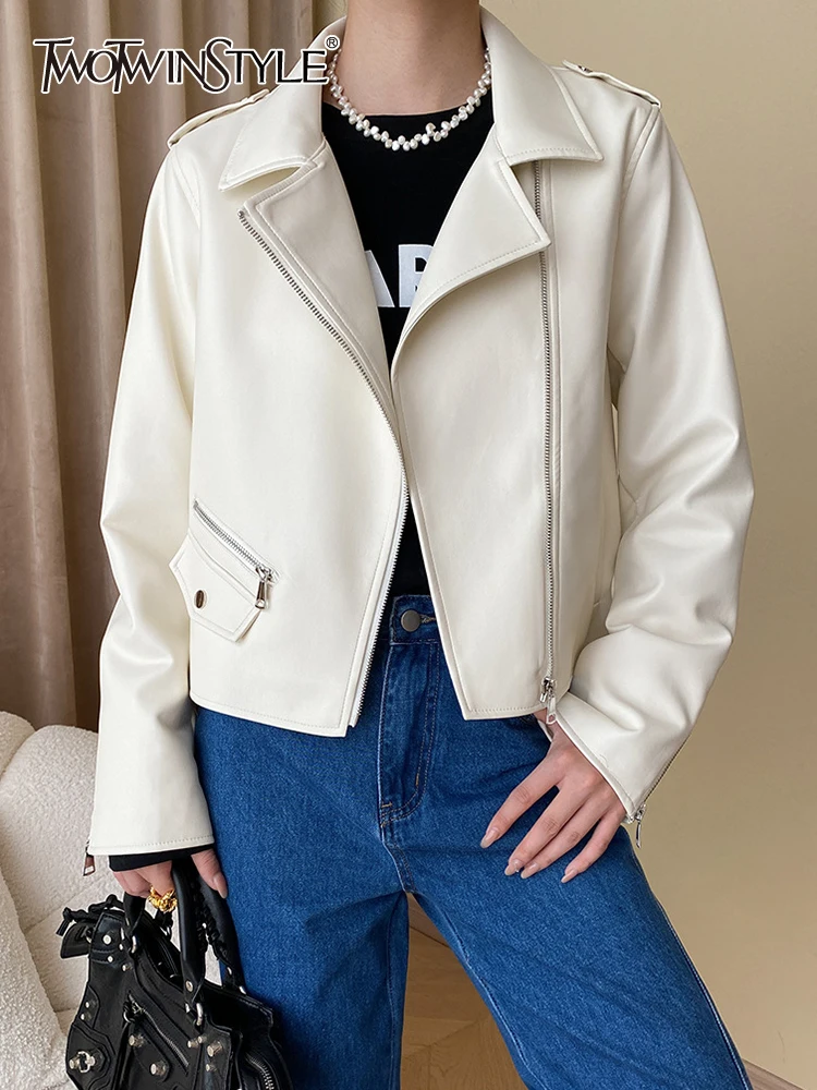 

TWOTWINSTYLE Leather Spliced Zipper Jackets For Women Lapel Long Sleeve Patchwork Pockets Vintage Jacket Female Fashion Clothing