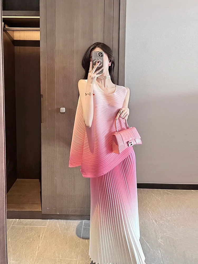 

Women's Elegant Chic Pleated Skirt High Waist Loose Simplicity Sleeveless Tops Suit Summer Fashion 2-Piece Set 2023