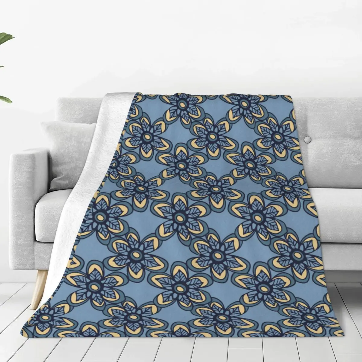 

Flower Textured Plaid European Style Blanket Winter Warmth Anti-pilling Flannel Throw Blankets for Easy Care Machine Sofa