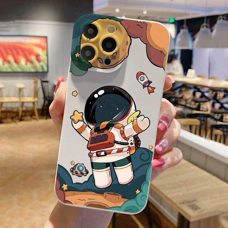 Cartoon Astronaut Phone Case – Stylish and Durable Protective Cover