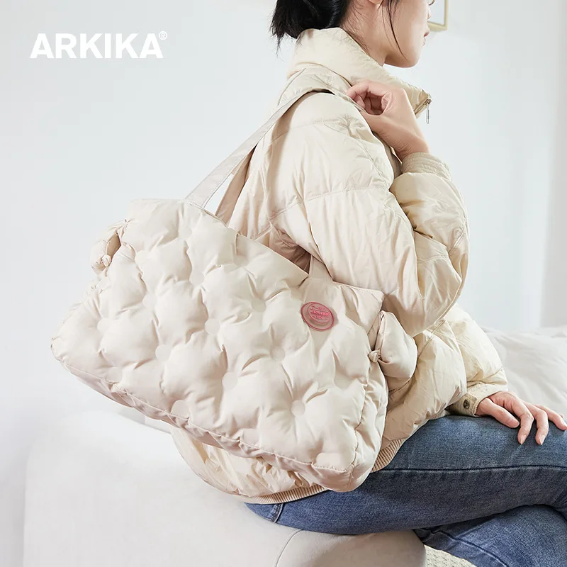 ARKIKA Polka Dot Pet Cat Bag Out Portable Puppy Dog Large Capacity Autumn and Winter Outdoor Backpacks