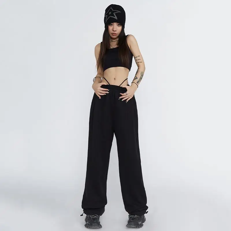 Рисунок 4 - Женские мешковатые спортивные брюки QWEEK Y2k