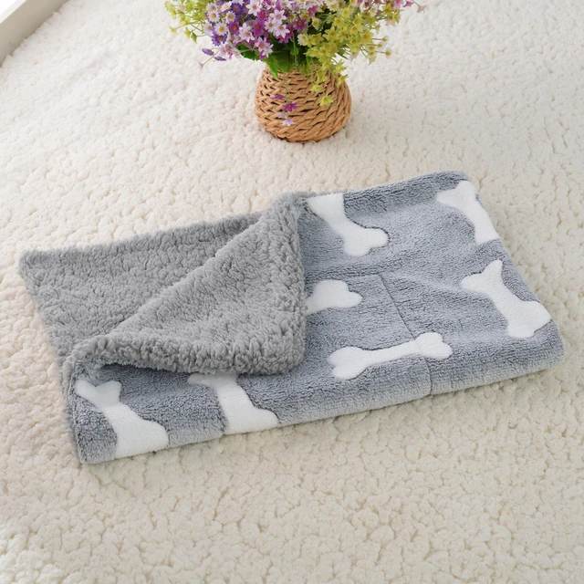 Soft Coral Fleece Pet Blanket Bed Mat: The Perfect Winter Comfort