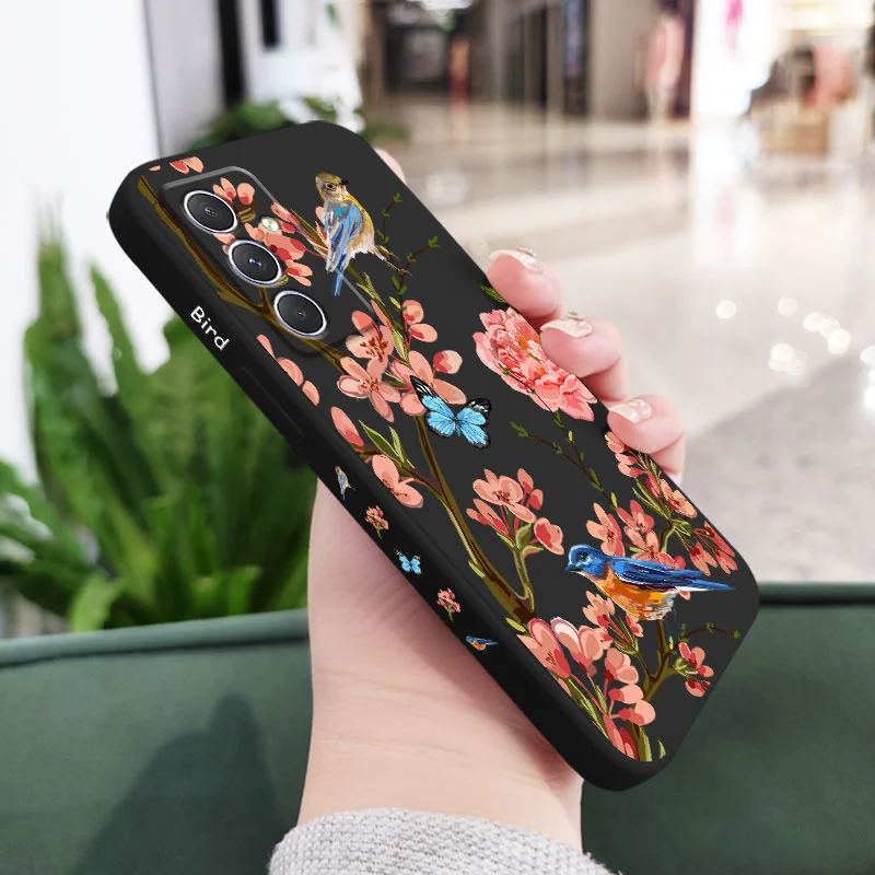 Elegant Bird and Floral Design Phone Case