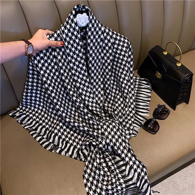 

Spring Autumn Women's Knitted Shoulder Scarf Bib Warm Outdoor Cloak Tassel Cloak Gray Lady Loose Coat Retro Female Multi-purpose